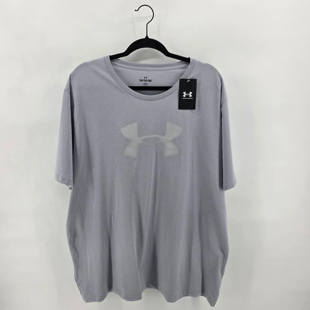 Under Armour Men's Reflective Big Logo Loose Fit T-Shirt Size 2XL Hydro Gray‎